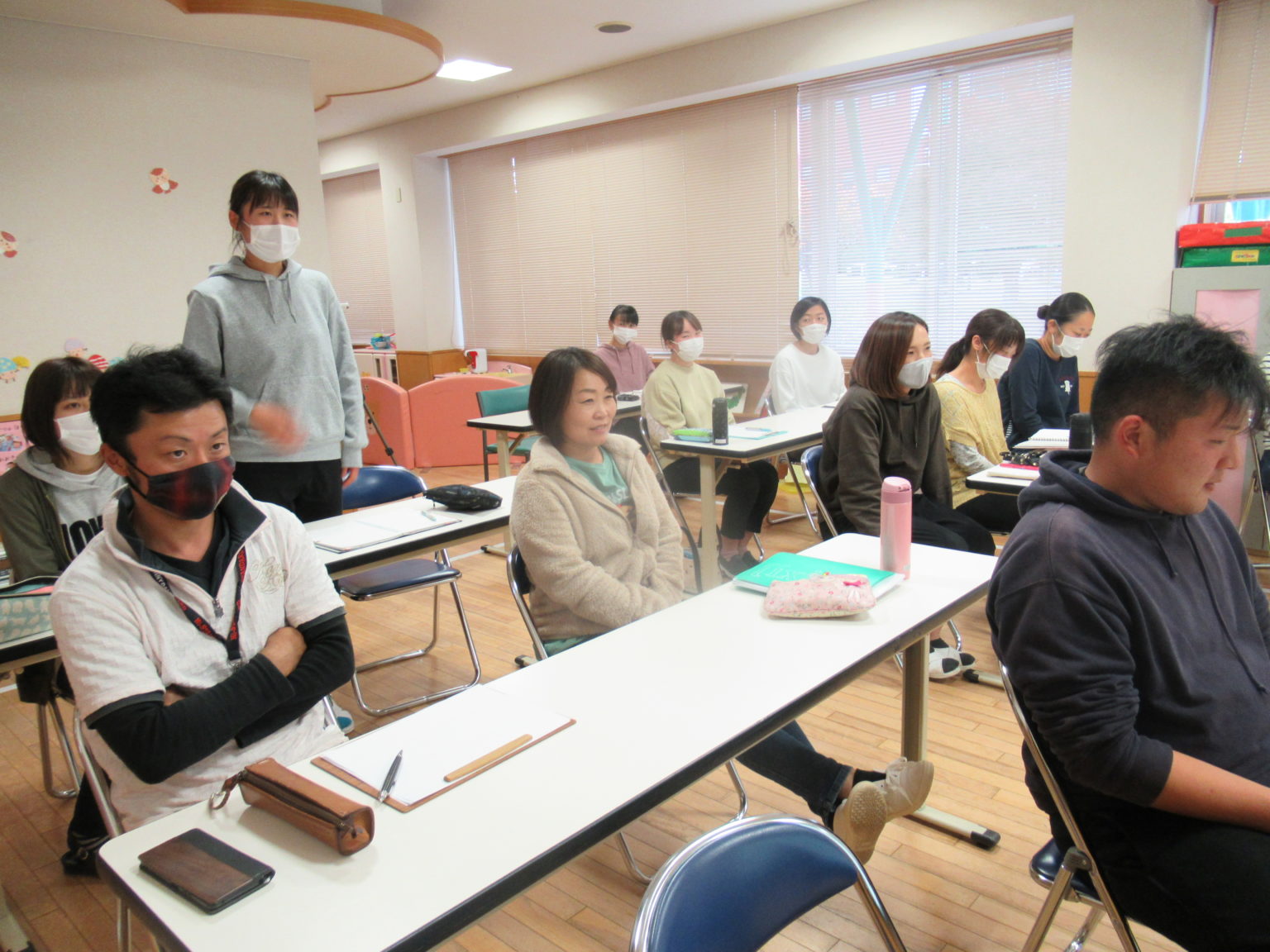 東北文教大学付属幼稚園さんで 絵本・童話作家 深山さくらオフィシャルサイト こどもたちの心にほのぼのいろの花を咲かせたい